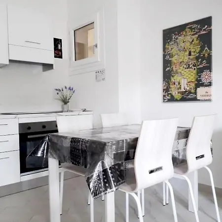 Apartment Affittimoderni Bouganville - Vibo09