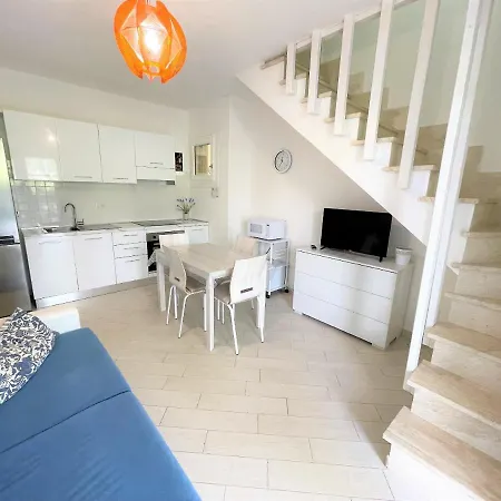 Apartman Affittimoderni Bouganville - Vibo09 *